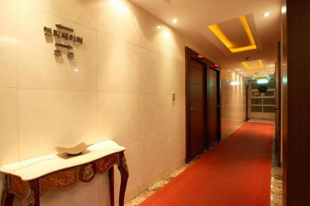 Sinyoung Motel