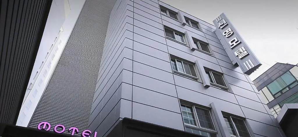 Sinyoung Motel