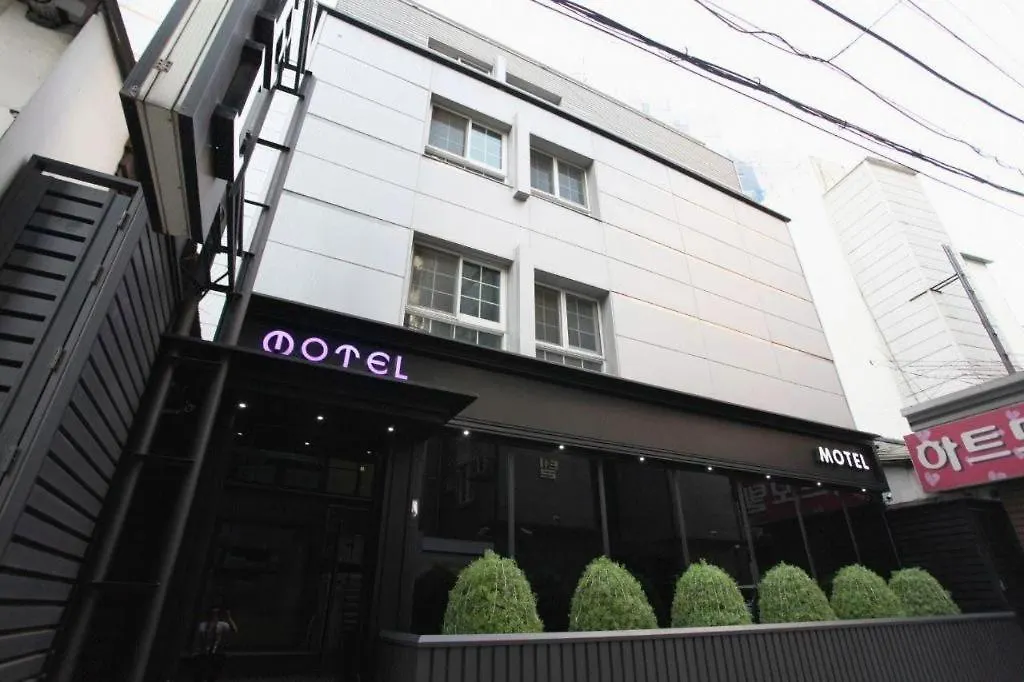 Sinyoung Motel 2*, Seoul