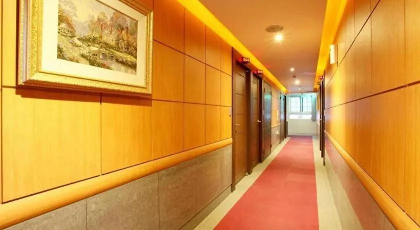 Sinyoung Motel