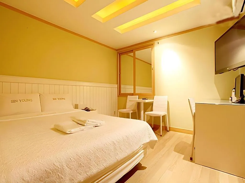 Sinyoung Motel  Seoul