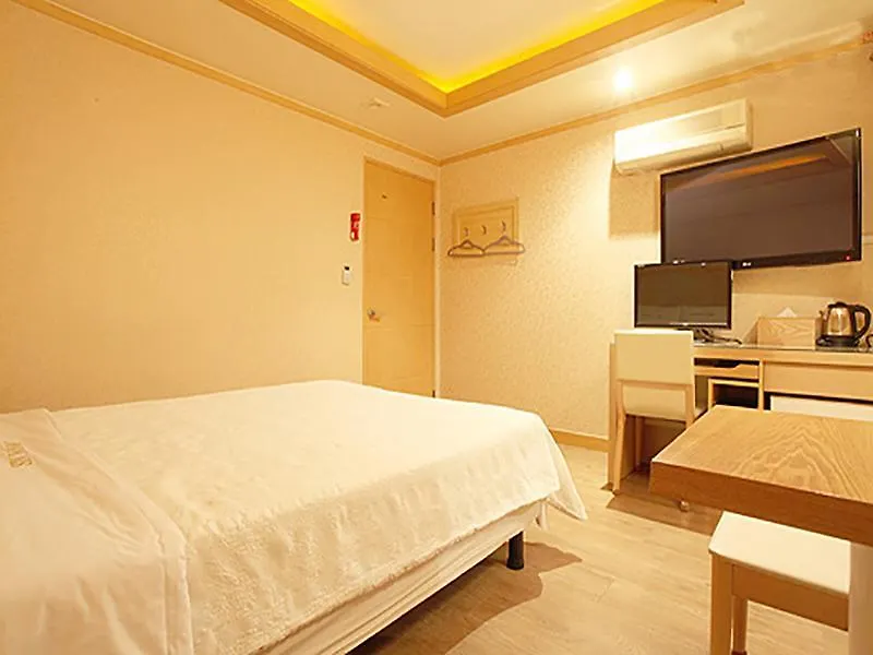 Sinyoung Motel